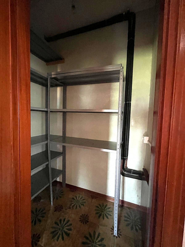 In ottima posizione nel cuore di Veggiano, proponiamo in vendita un esclusivo appartamento pental...