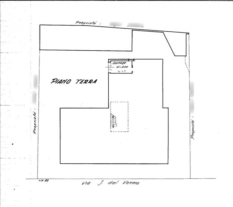 Nel cuore del quartiere di San Bortolo, una delle zone più richieste e apprezzate di Vicenza per ...