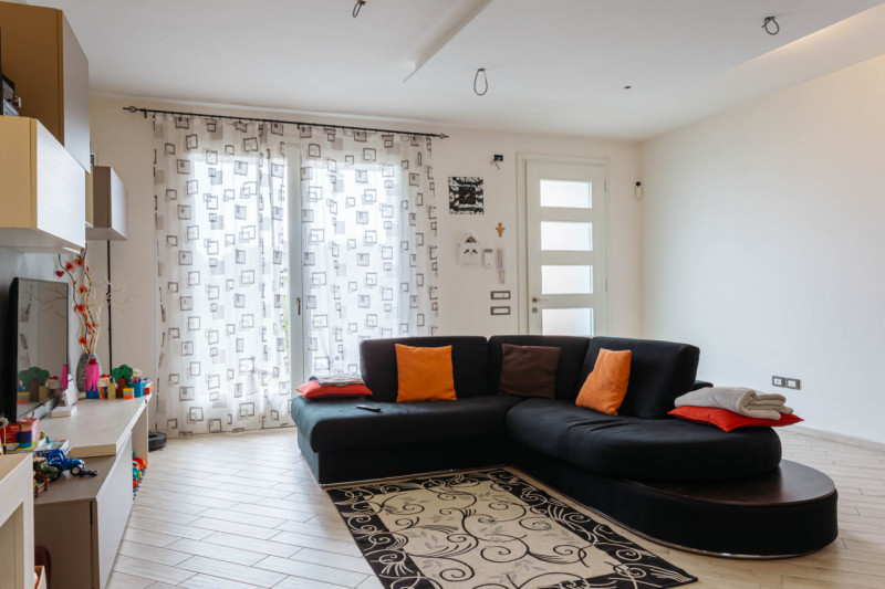 In una delle zone più tranquille e ricercate di Terrassa Padovana, proponiamo in vendita un'elega...