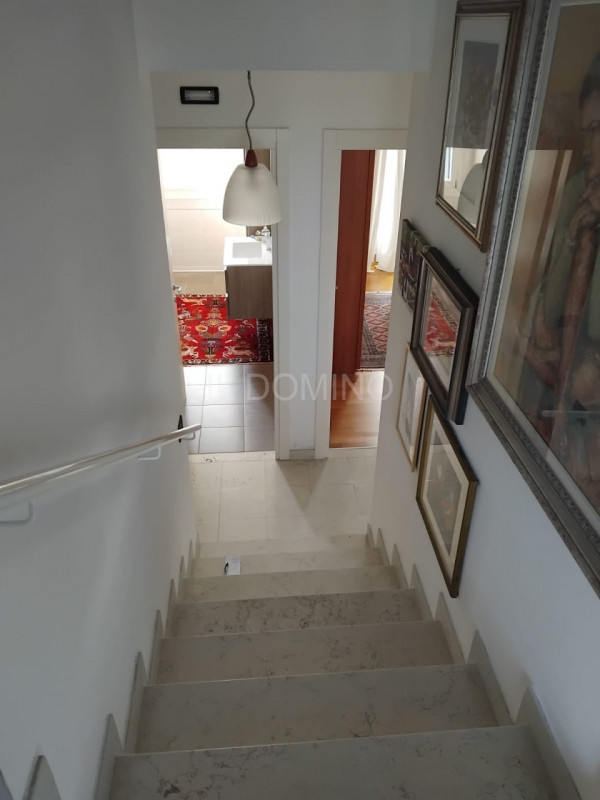 In centro a Fiesso D'artico, in zona tranquilla e residenziali comoda ai principali servizi, disp...
