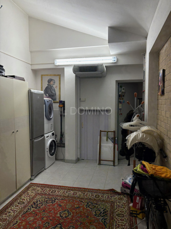 In centro a Fiesso D'artico, in zona tranquilla e residenziali comoda ai principali servizi, disp...