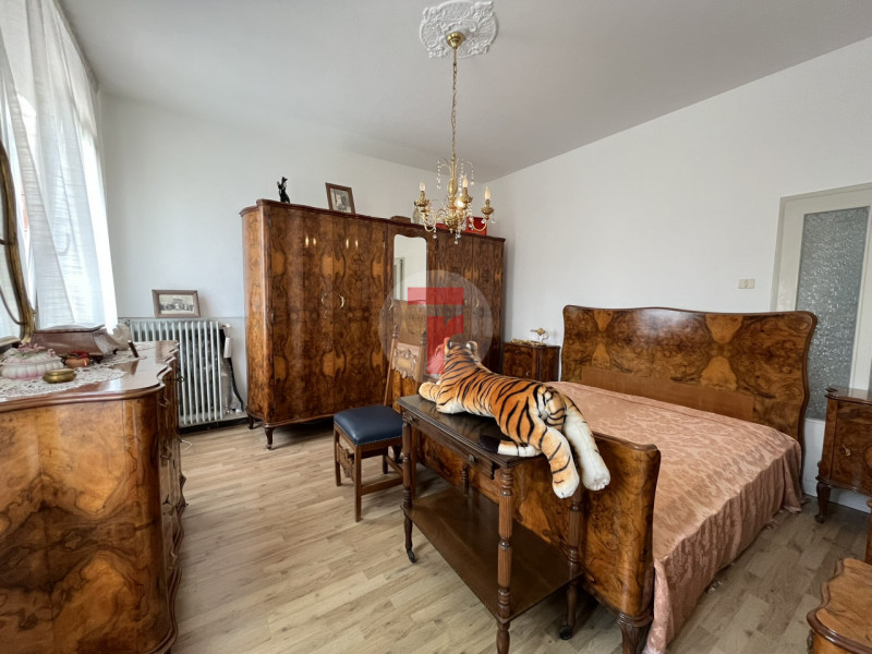 In zona Due palazzi, a Padova, viene proposta in vendita porzione di bifamiliare in verticale sit...