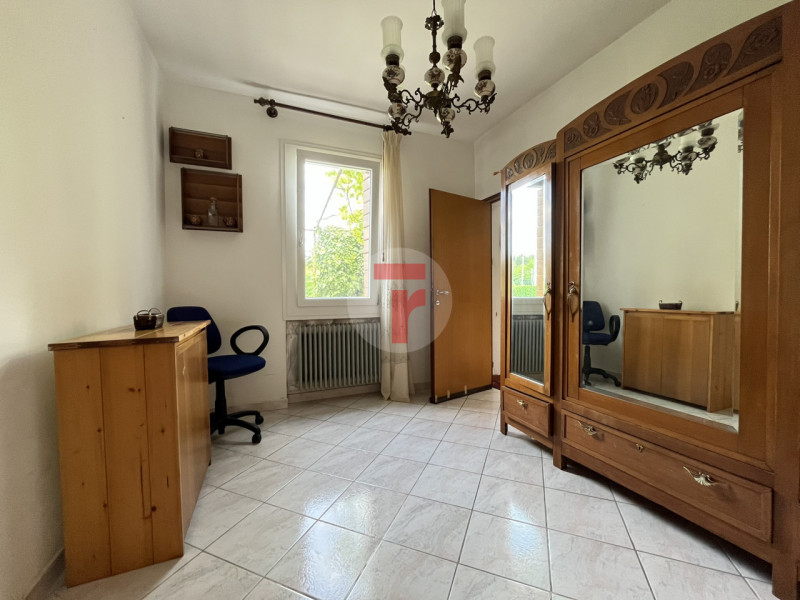 In zona Due palazzi, a Padova, viene proposta in vendita porzione di bifamiliare in verticale sit...