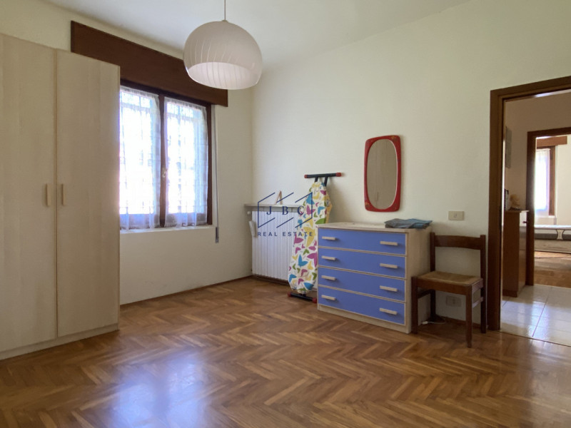 ODERZO - Treviso

Casa singola degli anni ’60 da ristrutturare. Situata in un contesto tranquillo...