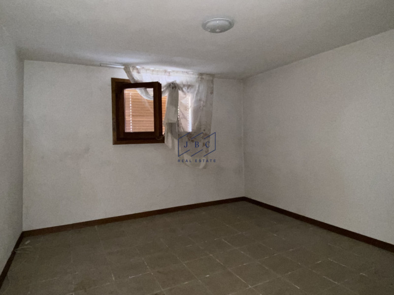 ODERZO - Treviso

Casa singola degli anni ’60 da ristrutturare. Situata in un contesto tranquillo...
