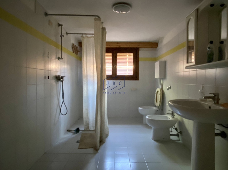 ODERZO - Treviso

Casa singola degli anni ’60 da ristrutturare. Situata in un contesto tranquillo...