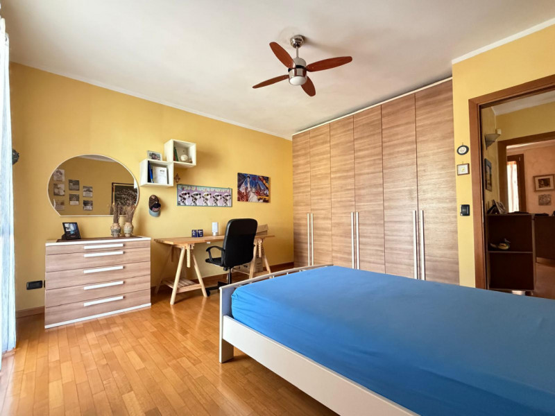 Ad OSPEDALETTO, dalla parte del Comune di Vicenza, nelle vicinanze del capolinea autobus n.05, in...