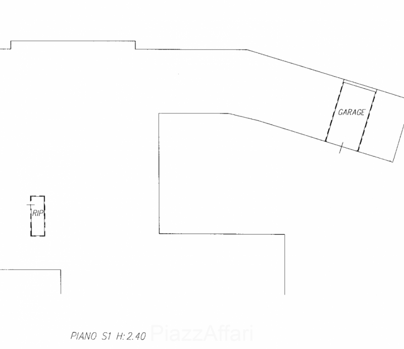 In recente contesto (Via Tiepolo, dietro Comune), mini appartamento di 55 mq con garage e cantina...