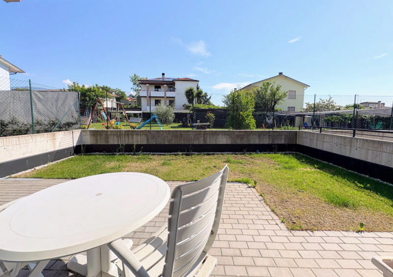 Thiene centro: recente bicamere con giardino € 248.000,00

10.06.2026 OPEN HOUSE DAY dalle 17.30 ...