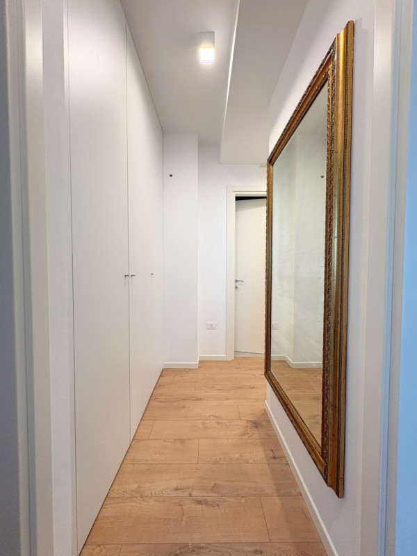 Thiene centro: recente bicamere con giardino € 248.000,00

10.06.2026 OPEN HOUSE DAY dalle 17.30 ...