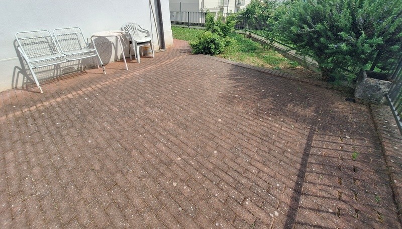 In palazzina dotata di ascensore, proponiamo luminoso appartamento composto da zona giorno con an...