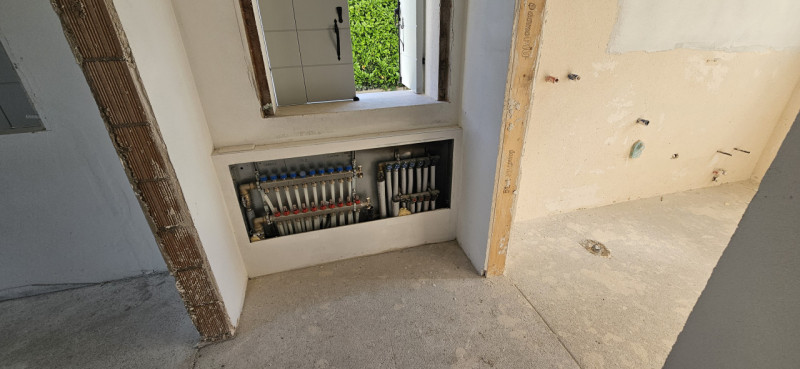LEGNARO Località Casone. Proponiamo in vendita una nuova porzione di trifamiliare di testa. L’imm...