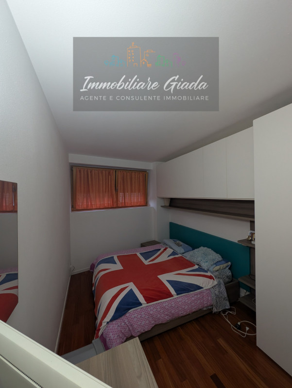 L’immobiliare Giada vi propone questo bell' appartamento al piano terra con giardino privato, sit...