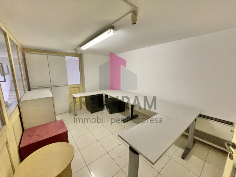 CITTADELLA - 52FIL - PER INFO 0444/310220

Proponiamo in affitto un ampio negozio di 250 mq situa...