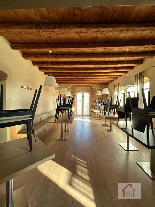 Rif: DV117
X Info - Denis: 340.254.07.85

Piovene Rocchette (VI)

Opportunità unica di investimen...