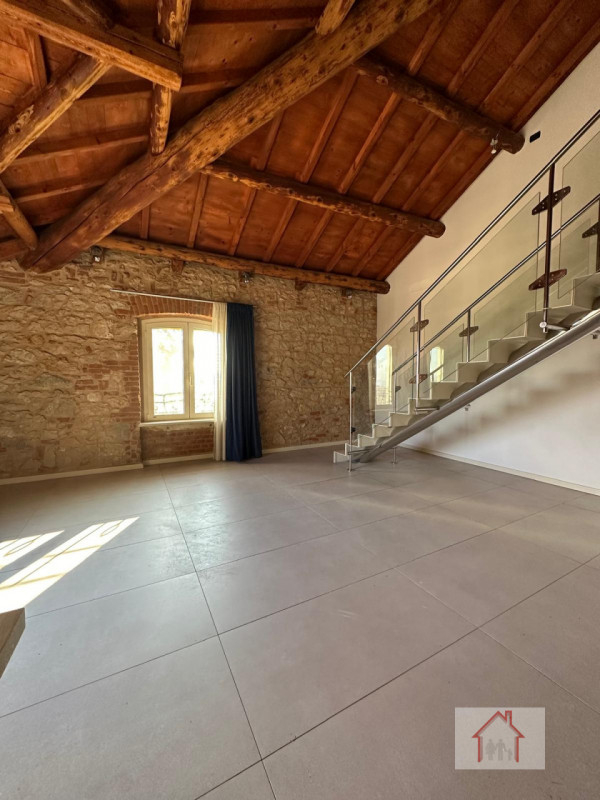 Rif: DV117
X Info - Denis: 340.254.07.85

Piovene Rocchette (VI)

Opportunità unica di investimen...