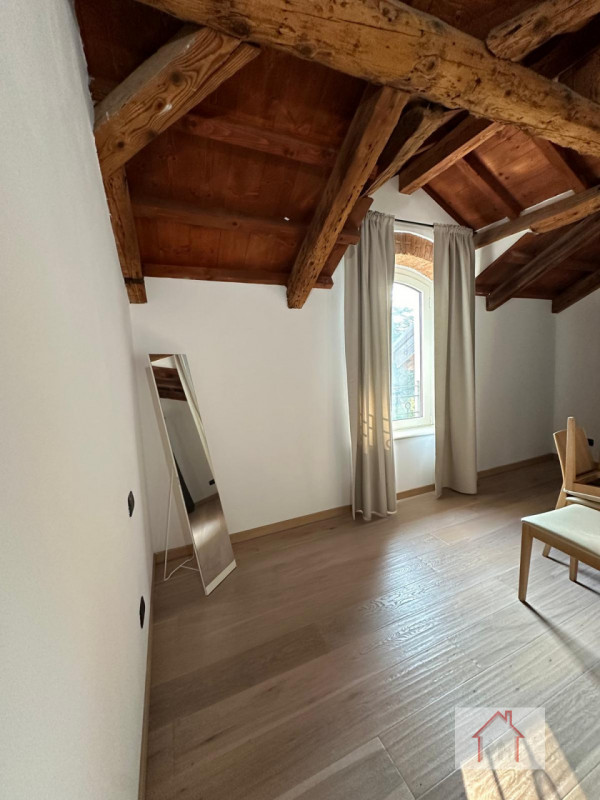 Rif: DV117
X Info - Denis: 340.254.07.85

Piovene Rocchette (VI)

Opportunità unica di investimen...