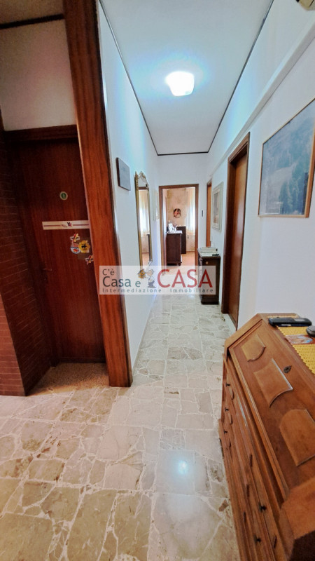 S. DOMENICO: Comoda a tutti i servizi e scuole, su lotto di circa 600mq, quartiere molto tranquil...