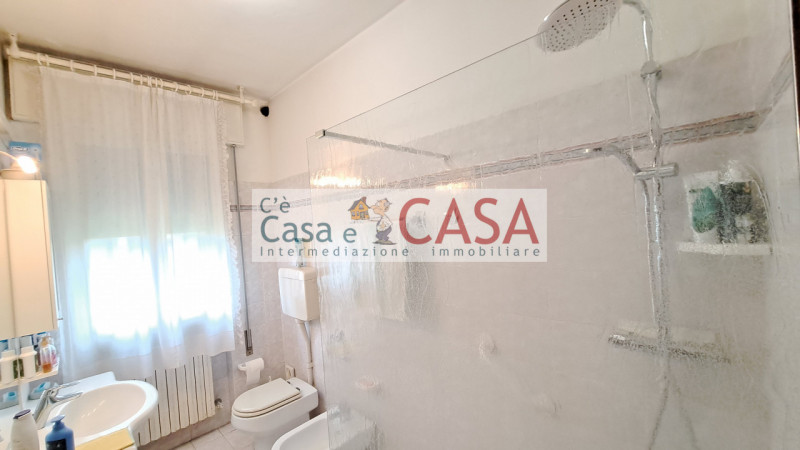 S. DOMENICO: Comoda a tutti i servizi e scuole, su lotto di circa 600mq, quartiere molto tranquil...