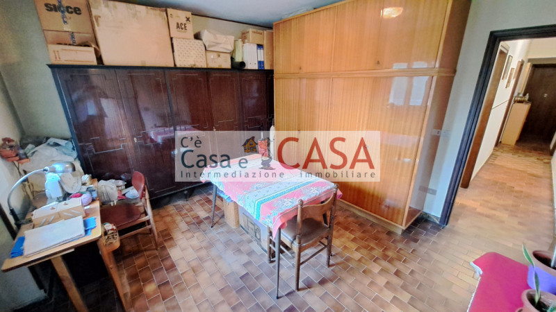 S. DOMENICO: Comoda a tutti i servizi e scuole, su lotto di circa 600mq, quartiere molto tranquil...