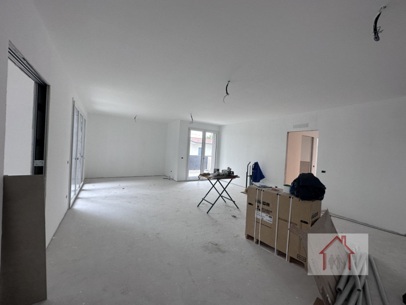 Rif.:PA242 Per informazioni Paolo 3488545745
Giavera del Montello
Nuovo e Indipendente: Splendido...