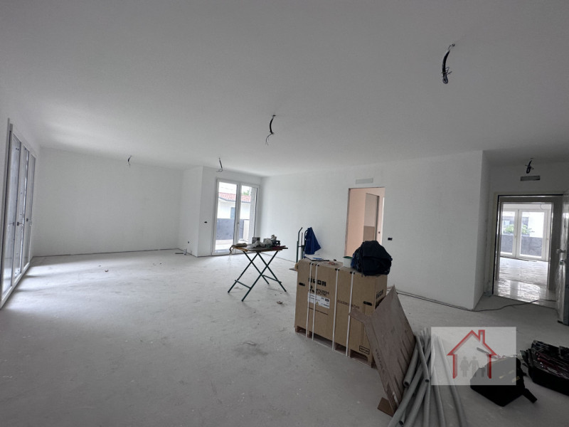 Rif.:PA242 Per informazioni Paolo 3488545745
Giavera del Montello
Nuovo e Indipendente: Splendido...