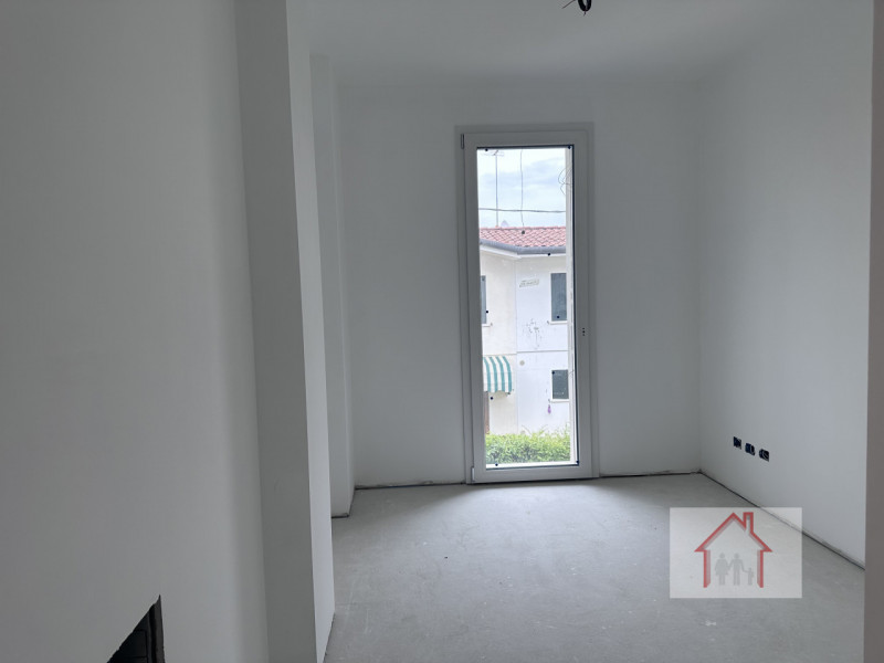Rif.:PA242 Per informazioni Paolo 3488545745
Giavera del Montello
Nuovo e Indipendente: Splendido...