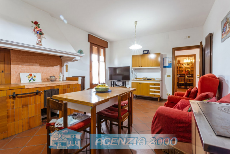 OCCASIONE IMPERDIBILE AD ARRE !!! BELLA PORZIONE DI BIFAMILIARE IN ORIZZONTALE DAI GRANDI SPAZI C...