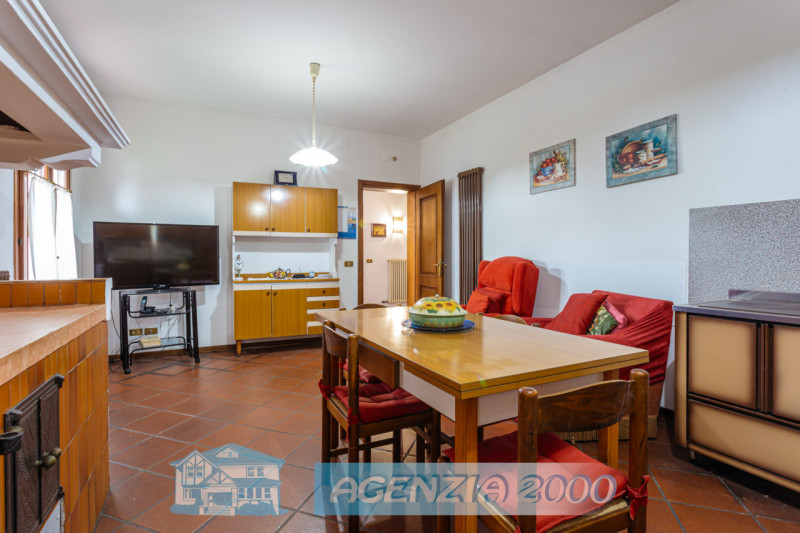 OCCASIONE IMPERDIBILE AD ARRE !!! BELLA PORZIONE DI BIFAMILIARE IN ORIZZONTALE DAI GRANDI SPAZI C...