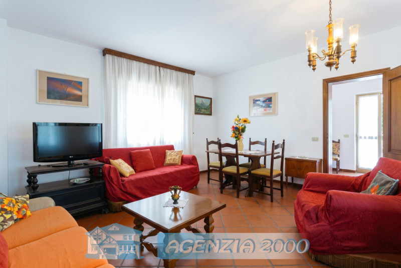 OCCASIONE IMPERDIBILE AD ARRE !!! BELLA PORZIONE DI BIFAMILIARE IN ORIZZONTALE DAI GRANDI SPAZI C...