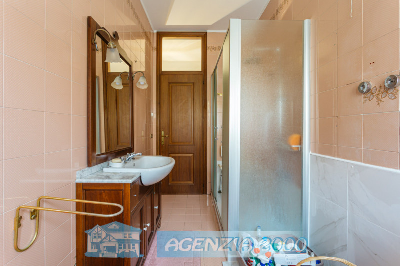 OCCASIONE IMPERDIBILE AD ARRE !!! BELLA PORZIONE DI BIFAMILIARE IN ORIZZONTALE DAI GRANDI SPAZI C...