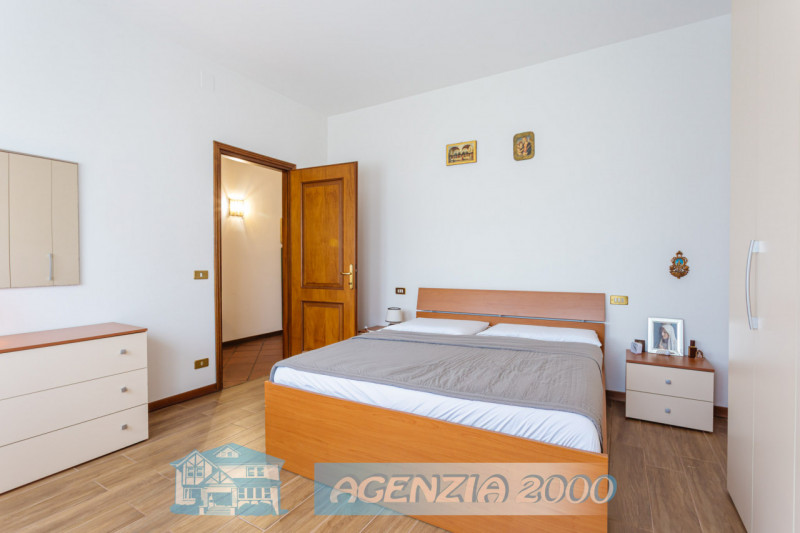 OCCASIONE IMPERDIBILE AD ARRE !!! BELLA PORZIONE DI BIFAMILIARE IN ORIZZONTALE DAI GRANDI SPAZI C...
