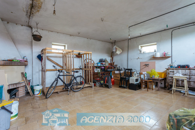 OCCASIONE IMPERDIBILE AD ARRE !!! BELLA PORZIONE DI BIFAMILIARE IN ORIZZONTALE DAI GRANDI SPAZI C...