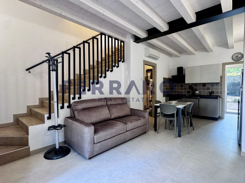 Treviso, zona Sant'Antonino, Codice YA8

Proponiamo in affitto moderno appartamento disposto su d...