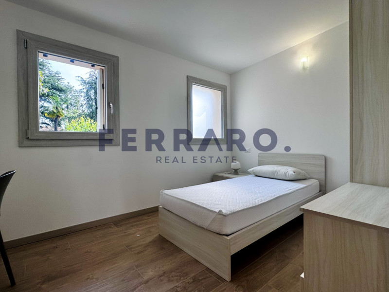 Treviso, zona Sant'Antonino, Codice YA8

Proponiamo in affitto moderno appartamento disposto su d...