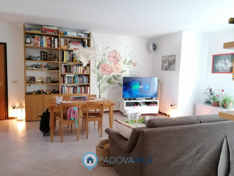 Immobile in esclusiva al Gruppo Padova MLS

VIGODARZERE - In zona residenziale, comoda a tutti i ...