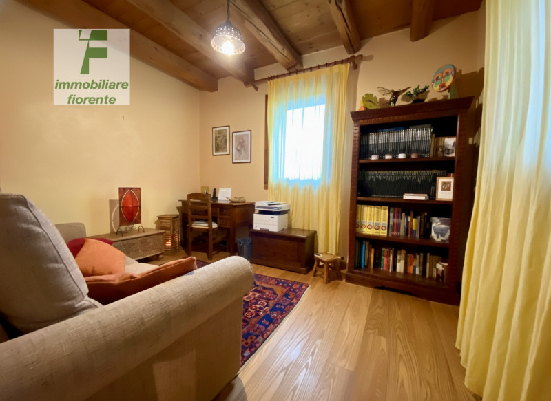 Nel cuore di Pontevigodarzere, una delle zone residenziali più richieste e ben servite di Padova,...