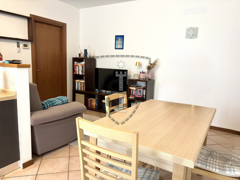 Sei alla ricerca di un appartamento completamente arredato? Questa soluzione a Marostica, precisa...