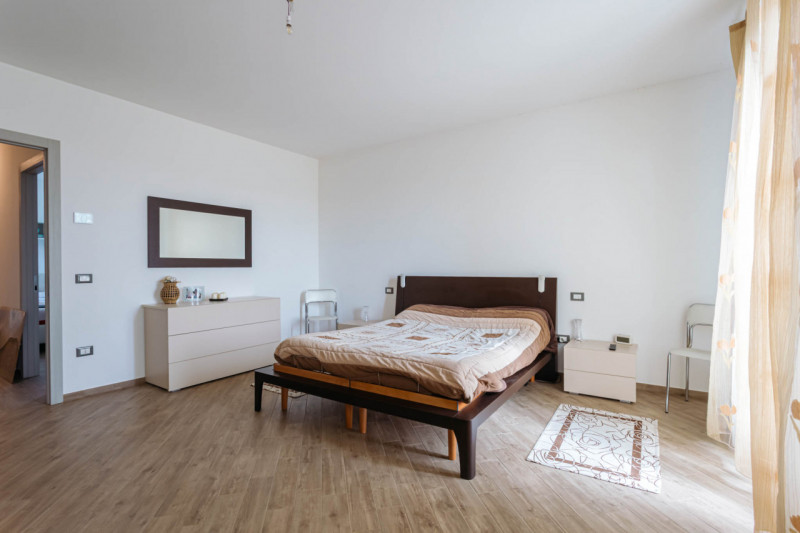 A pochi chilometri da Conselve, in una delle zone più tranquille di Terrassa Padovana, proponiamo...