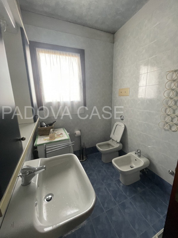 Scopri un'opportunità unica nel cuore di Padova! In una delle zone più prestigiose e ricercate de...
