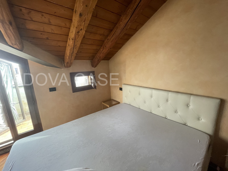 Scopri un'opportunità unica nel cuore di Padova! In una delle zone più prestigiose e ricercate de...