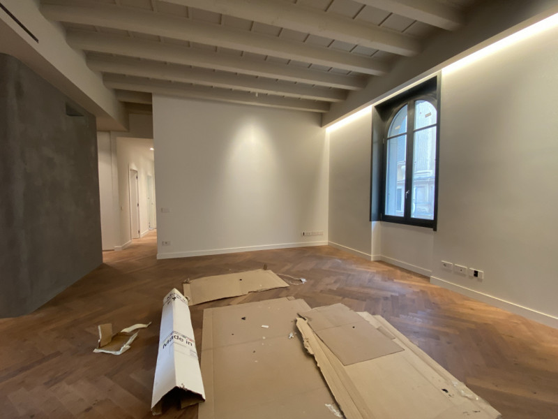 Nel suggestivo scenario del centro storico di Verona, a pochi passi dall’Arena e dalle principali...
