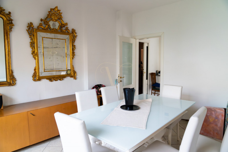 Questa villa indipendente non è semplicemente una dimora di lusso: è, per dimensioni, architettur...