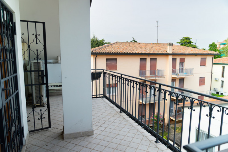 Questa villa indipendente non è semplicemente una dimora di lusso: è, per dimensioni, architettur...