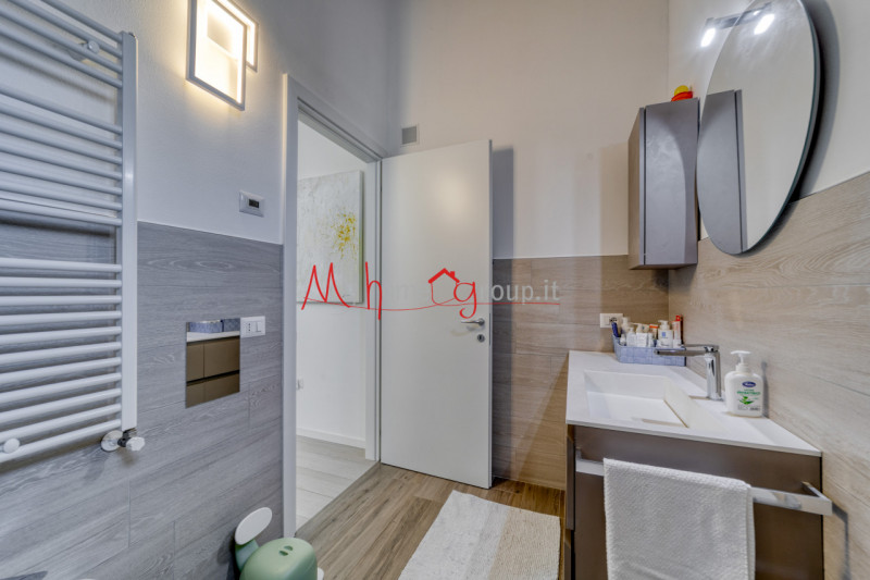 POLVERARA (rif:A2205-R): Nel cuore del quartiere, proponiamo un esclusivo appartamento quadriloca...