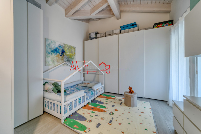 POLVERARA (rif:A2205-R): Nel cuore del quartiere, proponiamo un esclusivo appartamento quadriloca...