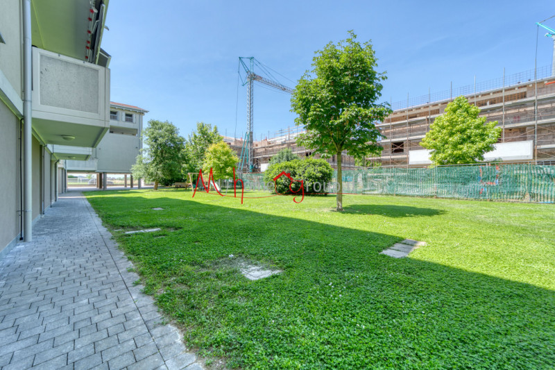POLVERARA (rif:A2205-R): Nel cuore del quartiere, proponiamo un esclusivo appartamento quadriloca...