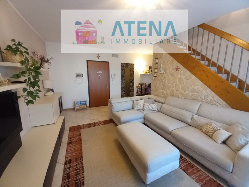 rif. 26623

RUBANO

Se cerchi una casa spaziosa, moderna e senza alcun lavoro da fare, questo app...