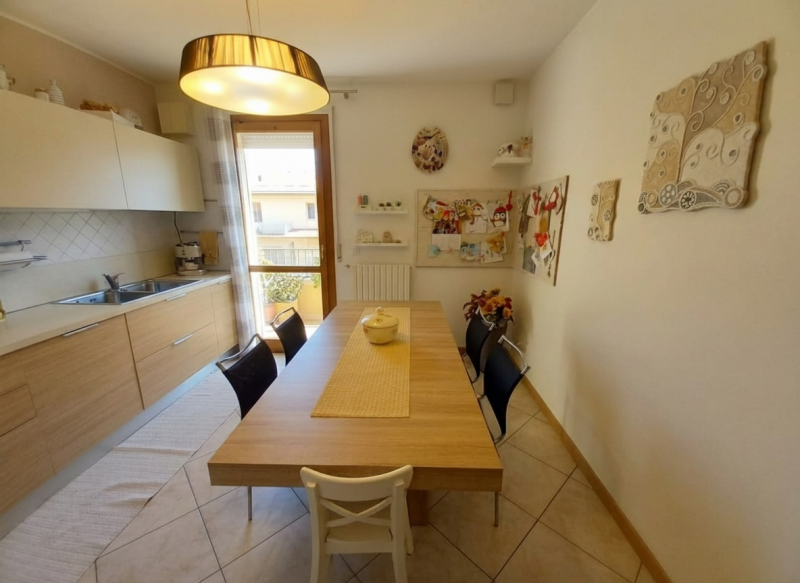 rif. 26623

RUBANO

Se cerchi una casa spaziosa, moderna e senza alcun lavoro da fare, questo app...