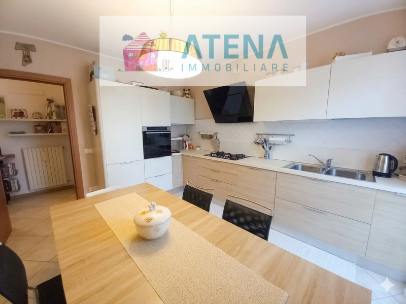 rif. 26623

RUBANO

Se cerchi una casa spaziosa, moderna e senza alcun lavoro da fare, questo app...